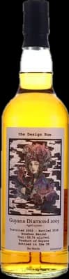 Bouteille de spiritueux : the Design Rum de la marque Diamond