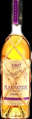 Bouteille de spiritueux : Old Reserve de la marque Plantation